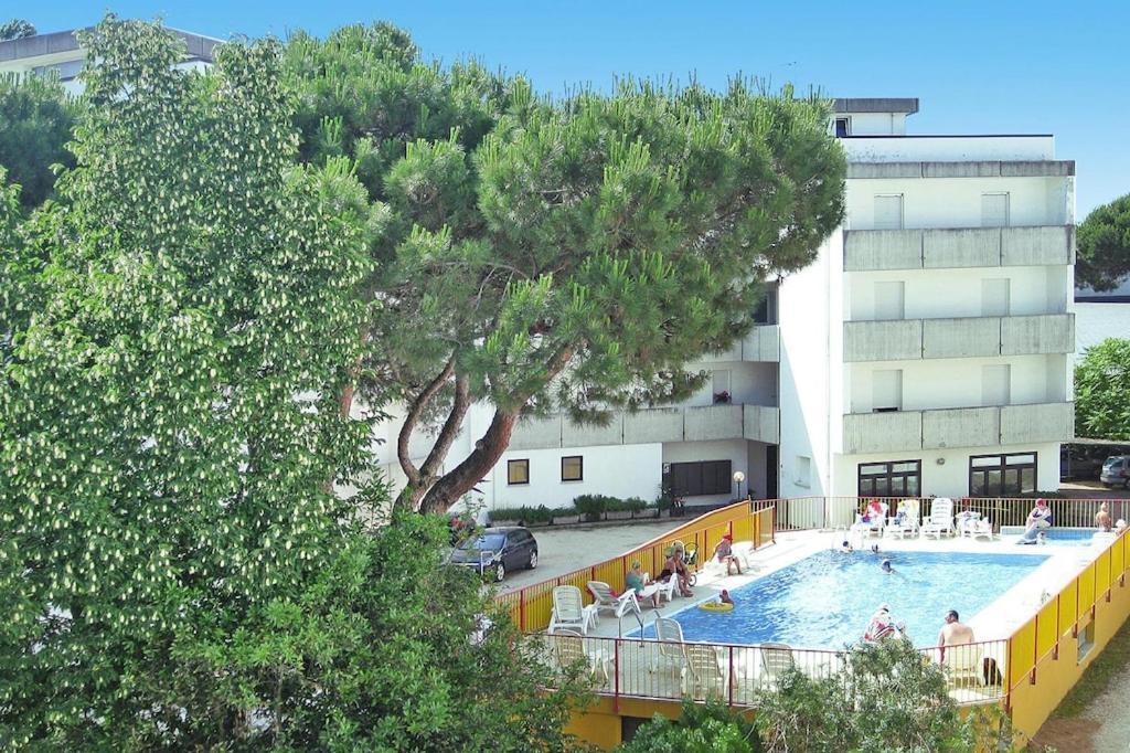 Apartment In Rosolina Mare With A Shared Pool מראה חיצוני תמונה
